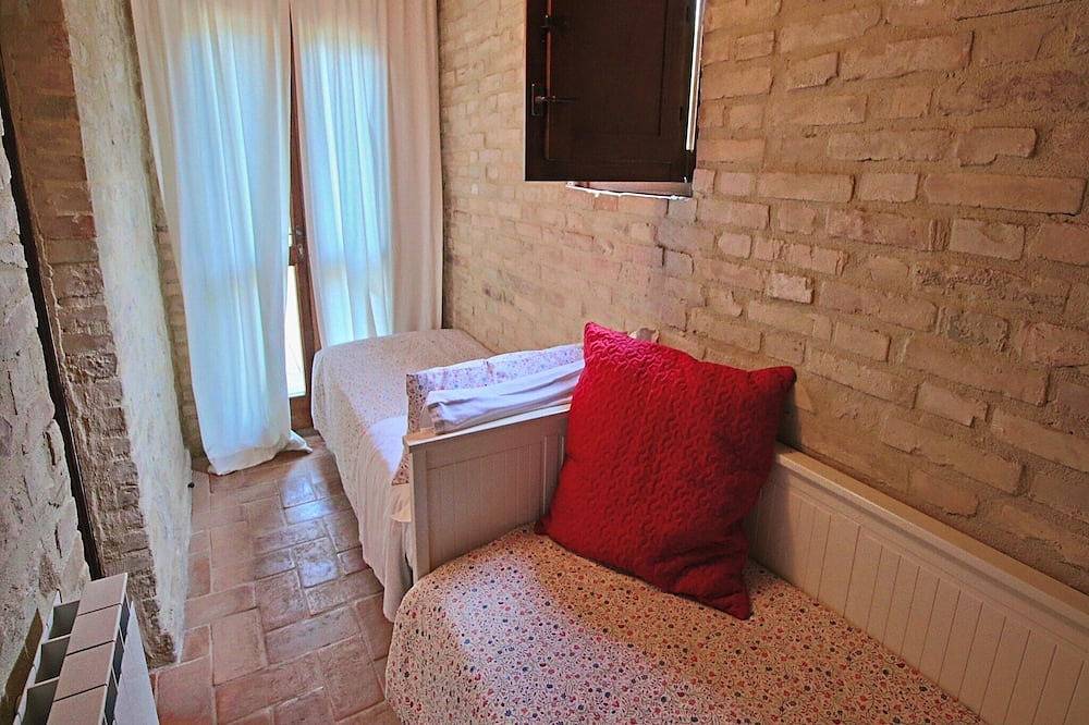 Casa en Foligno con piscina y barbacoa in Foligno, Provincia de Perugia