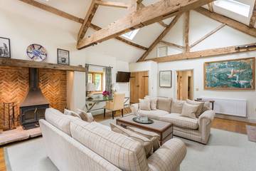 Holiday Rental for 4 People in Shropshire, West Midlands, Photo 2