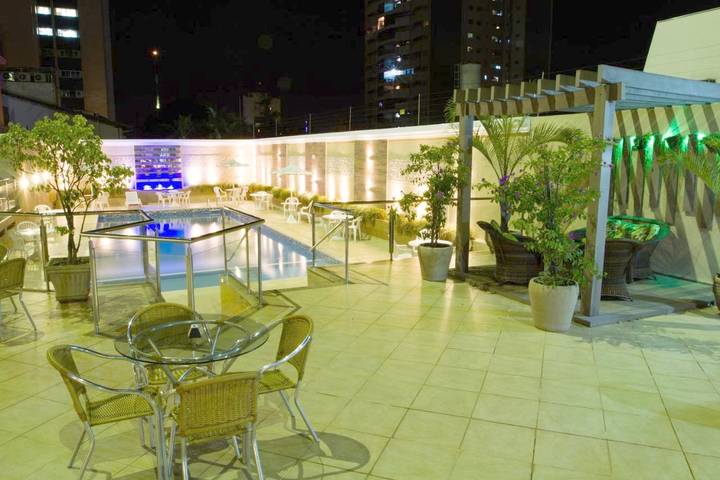 Hôtel pour 3 personnes, avec piscine - 1