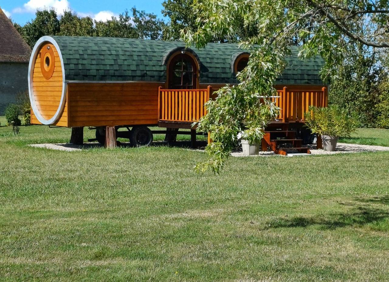 Roulotte Centre-Val de Loire in Mosnes, Région de Tours