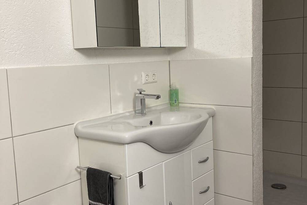 Ganze Wohnung, 30qm Unterkunft in 73230 Kirchheim Teck (max. 2 Gäste) in Kirchheim unter Teck, Landkreis Esslingen