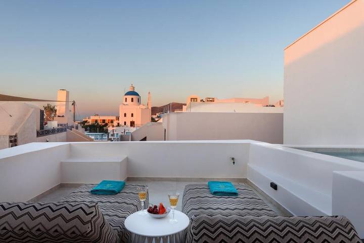 Chambre d’hôte pour 2 personnes, avec piscine et balcon à Oia - 3