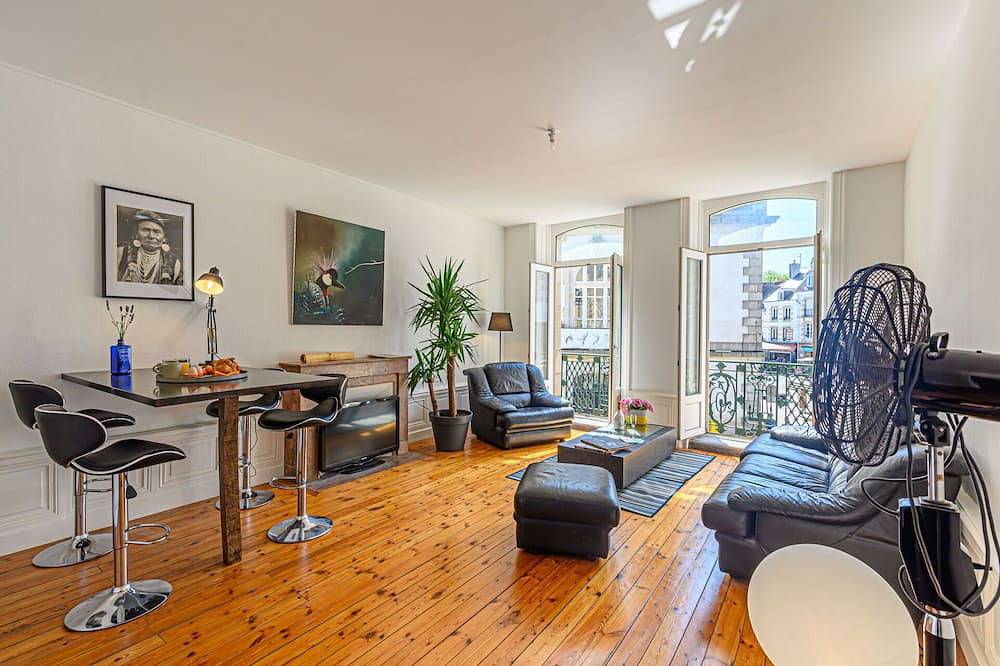 Apartamento entero, Hermoso apartamento para 2 personas con Wifi, Tv, balcón, mascotas permitida y aparcamiento in Auray, Côte des Mégalithes