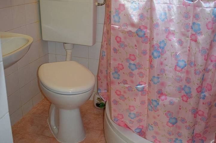 Ganze Wohnung, 2-Zimmer-Ferienwohnung am Strand Loviste, Peljesac in Dubrovnik-Neretva