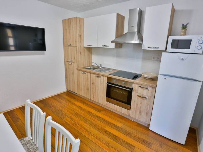 Ferienwohnung für 4 Personen, mit Terrasse und Garten