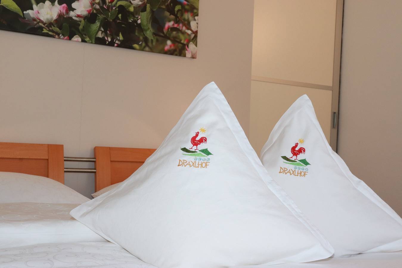 Ganze Wohnung, Apartment „Draxlhof Apfelblüte“ mit Bergblick, privater Terrasse und Wlan in Tarsch, Latsch
