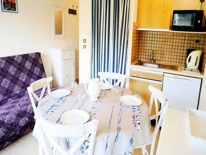 Gîte pour 4 personnes, avec terrasse, adapté aux familles dans Plage Ty Bihan - 4