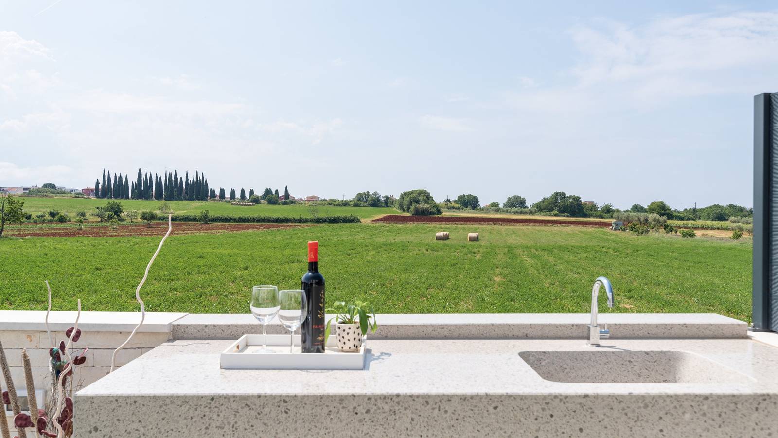 Villa Casa Valero by Villas Guide in Novigrad, Mareda