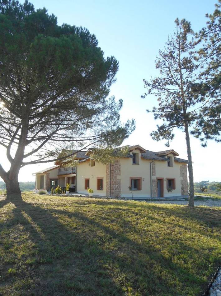 Gîte pour 2 personnes, avec vue ainsi que jardin et piscine, animaux acceptés à Moissac - 2