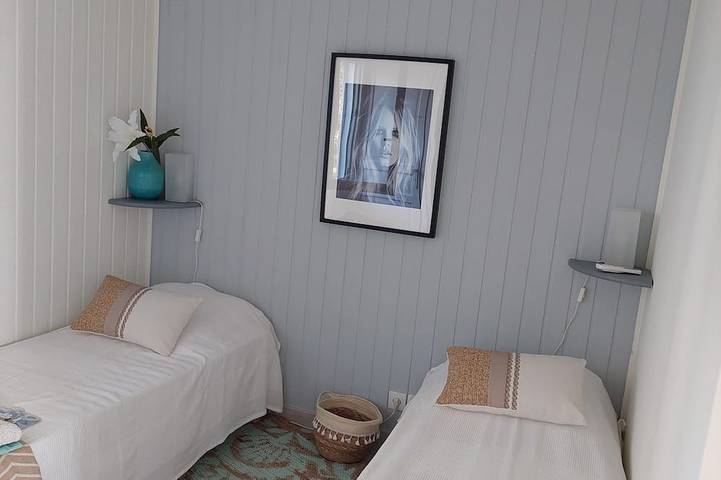Chalet mit atemberaubendem Meerblick 5 km von St Tropez in Gassin, Mittelmeerküste (Frankreich)