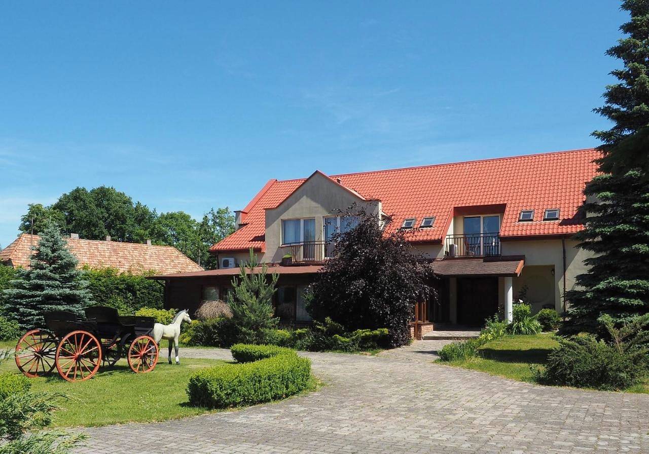 Ranczo Mustafa in Bobolin, Powiat sławieński