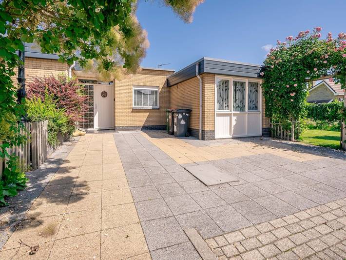 Bungalow für 6 Personen, mit Terrasse, kinderfreundlich in De Koog - 2