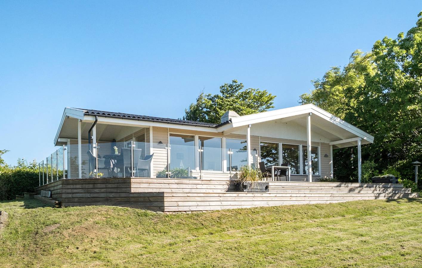 Feriehus for 5 personer med terrasse in Helnæs, Lillebælt