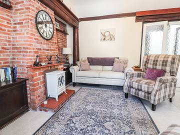 Bungalow for 4 People in Denbighshire, North-Wales, Photo 4