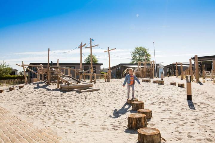 Ferienpark für 4 Personen, mit Terrasse und Garten sowie Pool und Ausblick in Noordwijk