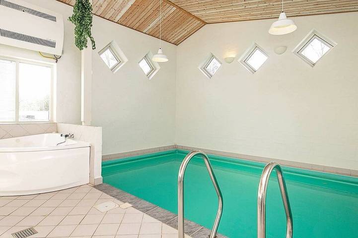 Holiday home for 8 people, with sauna and garden as well as terrace, with pets - 1