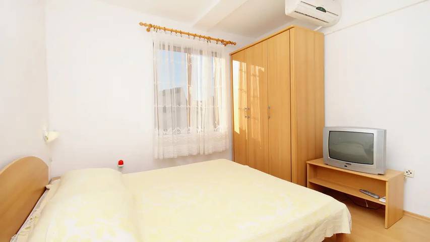 Apartament wakacyjny dla 3 osób w Vinisce