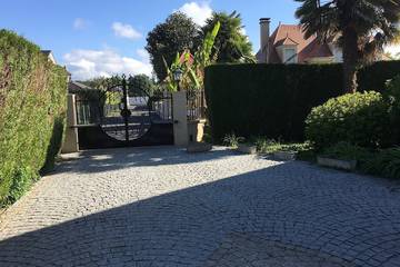 Cottage pour 4 personnes, avec jardin à Idron