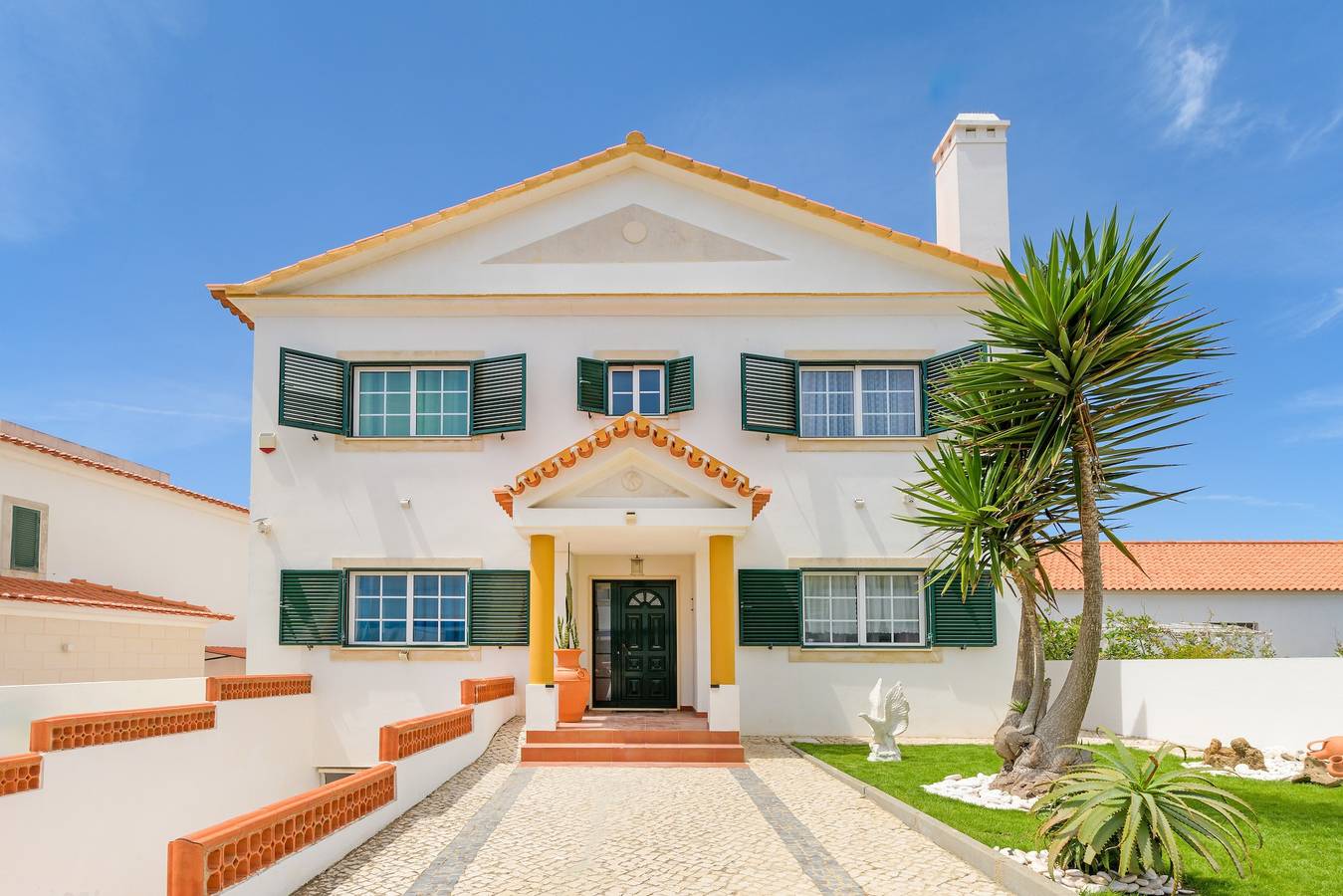 Villa 'Kethellen' com vista para o mar, terraço privado e acesso Wi-Fi in Porto Covo, Costa Alentejana