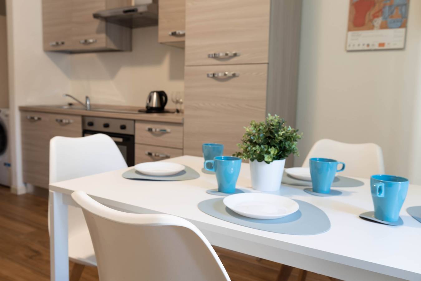 Entire apartment, Ora By Case al Lago in Desenzano del Garda, Garda Mountains