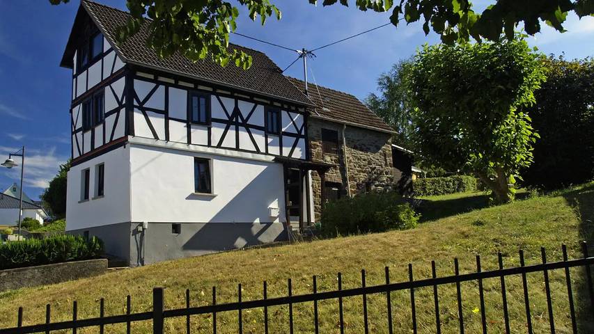Ferienhaus für 5 Personen, mit Garten in Lahn-Taunus