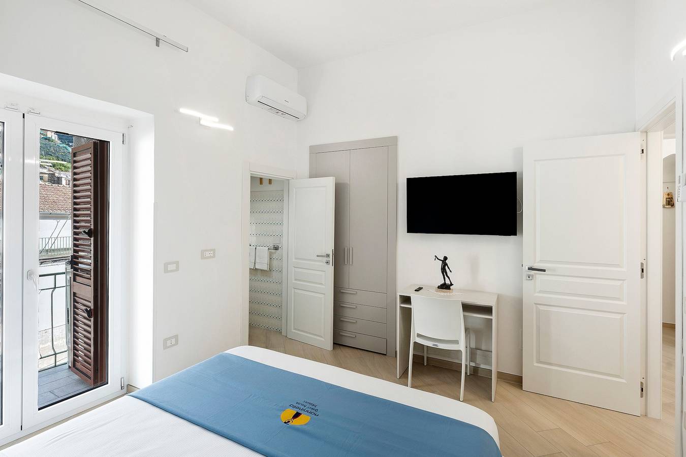 Appartement entier, Appartement 'Nanninella' avec Vue sur la Montagne, Wi-Fi et Climatisation in Minori, Côte Amalfitaine