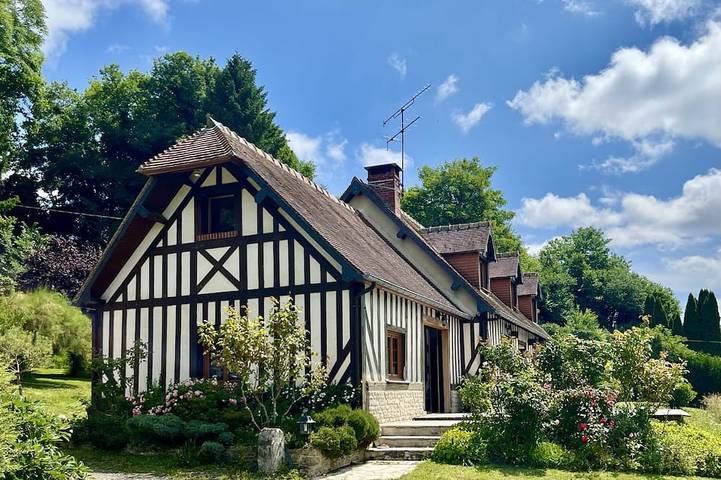 Gîte pour 8 personnes, avec terrasse et jardin