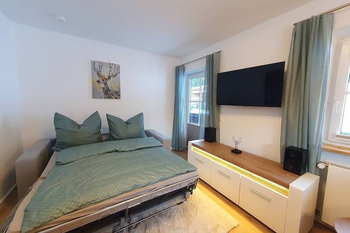 Ganze Wohnung, Ferienwohnung Silbergblick, 44m², 1-4 Pers., 1Sz, Du/Wc, Balkon in Bischofswiesen, Berchtesgadener Alpen
