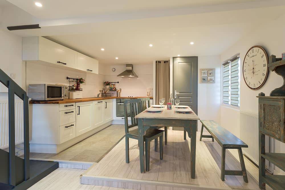 Charming and exceptional cottage, swimming pool and jacuzzi, near Saint Jean de Luz in Saint-Pée-sur-Nivelle, Bayonne region