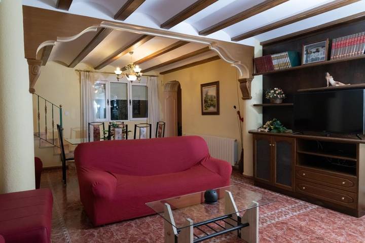 Casa de vacaciones para 15 personas, con vistas y jardín además de piscina y terraza en Provincia de Albacete - 4