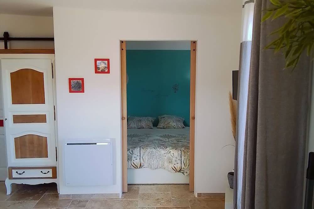 Gîte Lescale Provençale Séjour Nature Bien-être in Saint-Antonin-du-Var, Brignoles Region