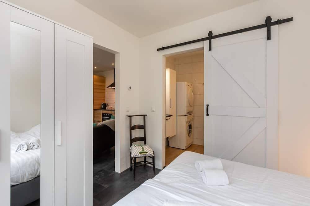 Ganze Wohnung, Haus in Zeeland mit Terrasse für 2 Von Belvilla in Zonnemaire, Zeeuwse Kust