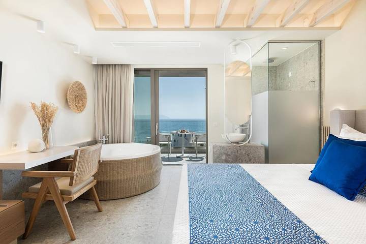 Appart’hôtel pour 2 personnes, avec Balcon et Terrasse ainsi que Piscine et Sauna