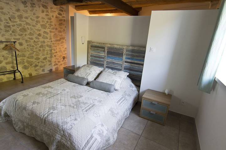 Gîte pour 6 personnes, avec jardin et terrasse à Claix - 4