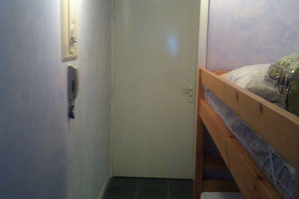 Appartement entier, Location studio Andernos les Bains 4 personnes proche plage & port in Andernos-les-Bains, Région d'Arcachon