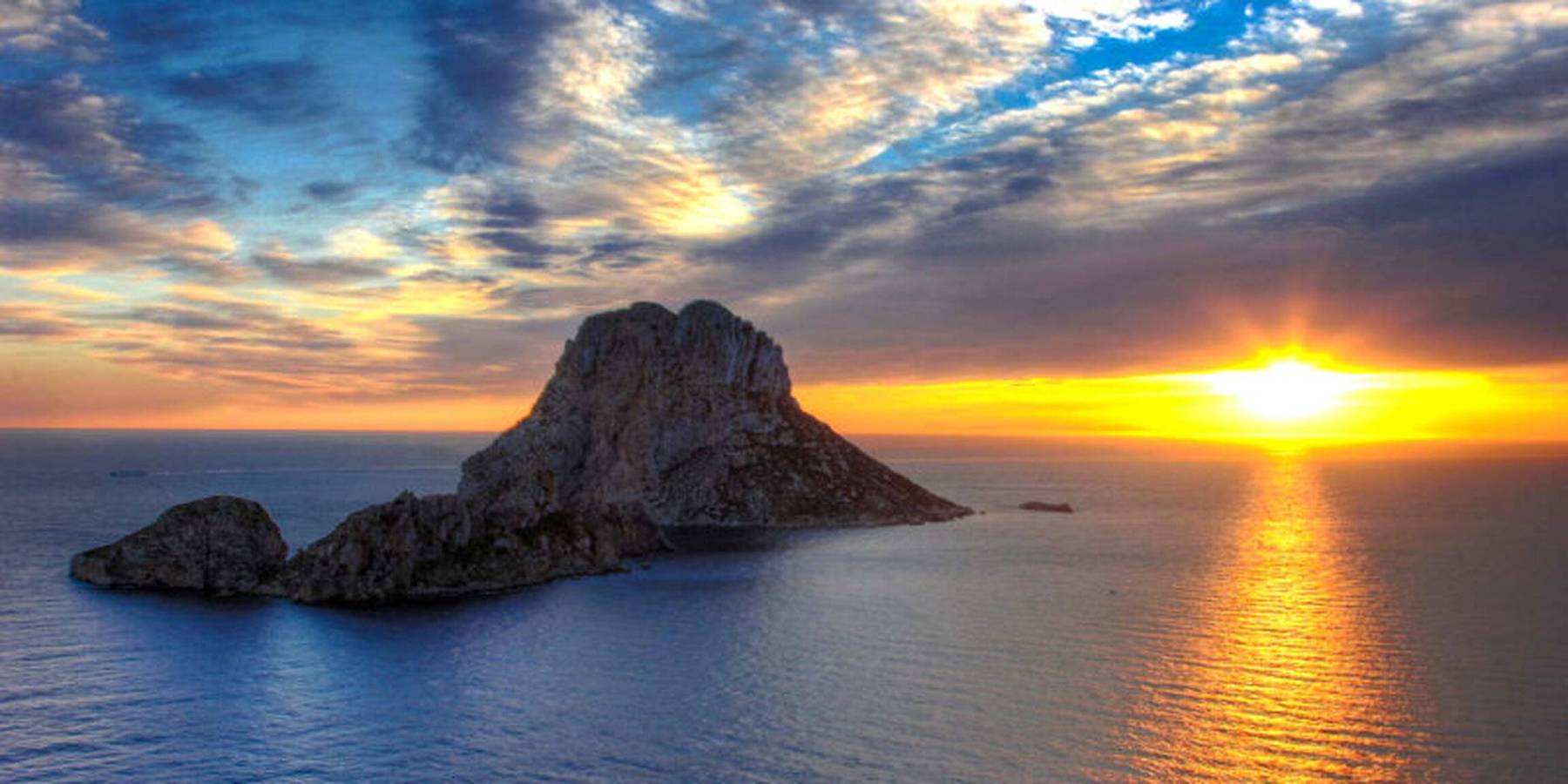 Appartement entier, Retraite en bord de mer à Sant Josep de sa Talaia avec piscine partagée in Cala d´Hort, Sant Josep de sa Talaia
