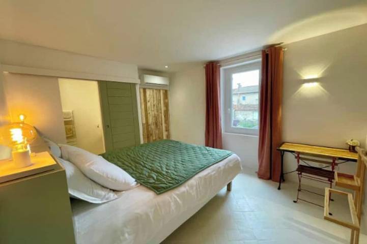 Gîte pour 4 personnes, avec balcon et jardin dans Office De Tourisme Alpilles En Provence - 2