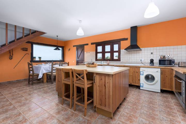 Location de vacances pour 5 personnes, avec jardin et terrasse à Villaverde - 4