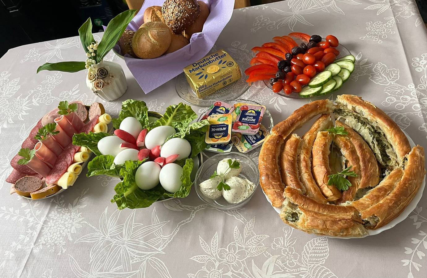 Ganze Wohnung, Apartment „Rose" mit privatem Garten, Küche und Wlan in Neustadt an der Orla, Saaleland