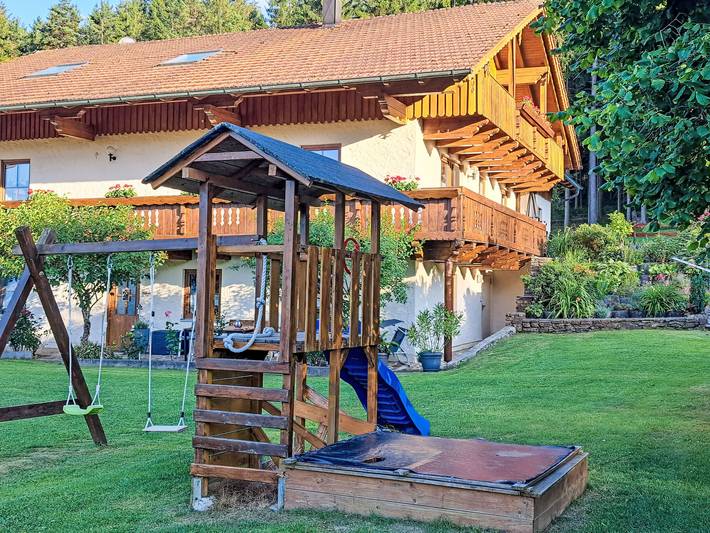 Ferienwohnung für 8 Personen, mit Balkon und Garten in Arrach - 3