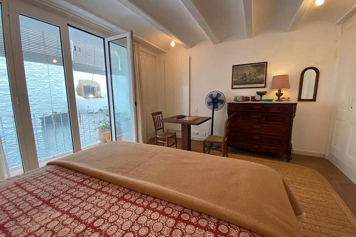 Modern comfortable house in the historic center in Cadaques, Parco naturale del Capo di Creus