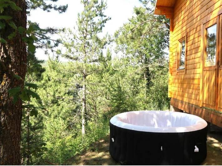 Chalet pour 2 personnes, avec Jacuzzi ainsi que Jardin et Vue