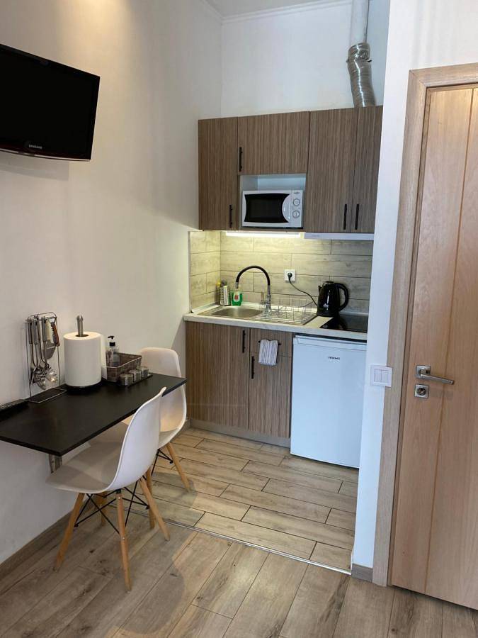 Gîte pour 4 personnes, avec terrasse et vue dans Gialova - 3