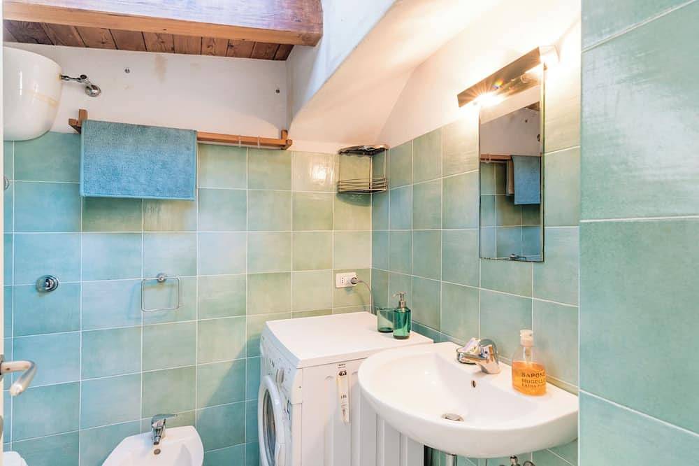La casina nel bosco in Mezzomonte (Latina), Pontinische Ebene
