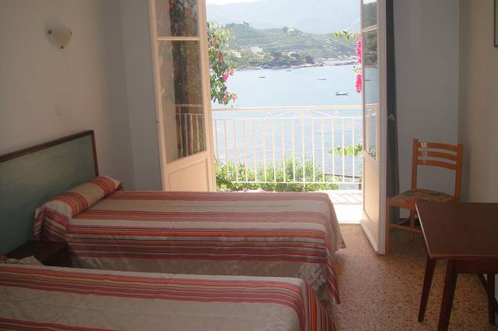 Gîte pour 8 personnes, avec jardin et balcon à Casaglione - 2