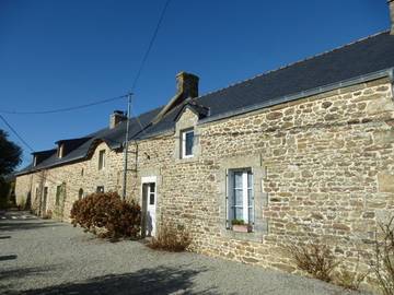 Gîte pour 6 personnes, avec jardin et terrasse à Plescop