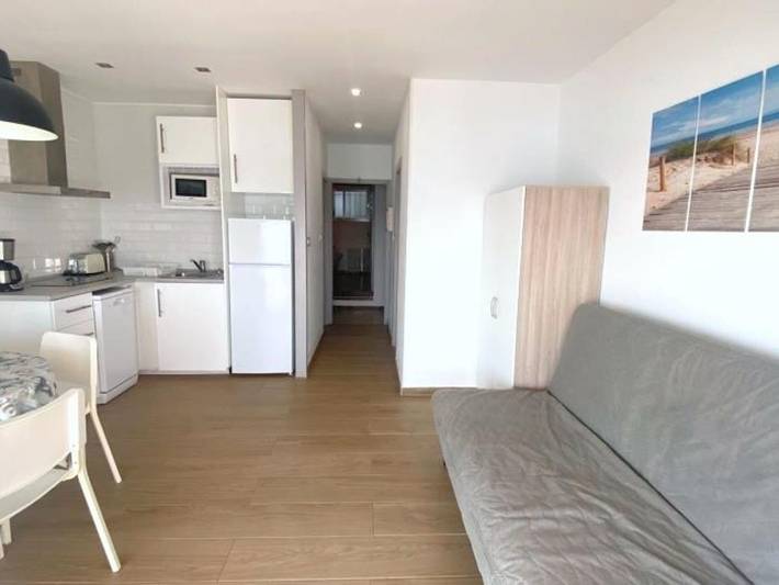 Entire apartment, Beautiful apartment in Roses, 2 bedrooms, terrace, private parking in l'Almadrava, Roses