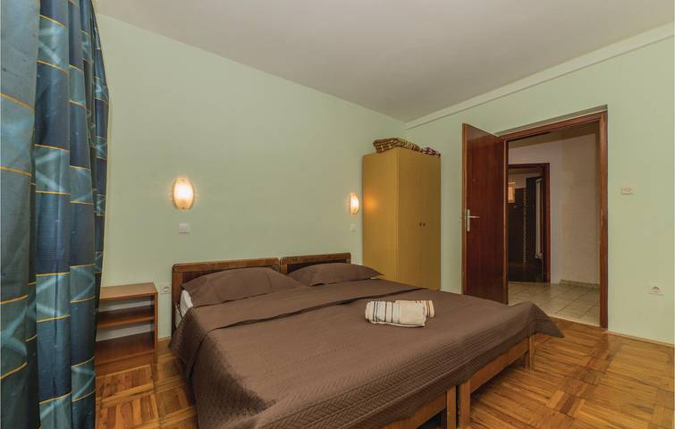 Apartamento vacacional entero, Acogedor apartamento de 71 m² con piscina, wifi y a 1 km de la playa in Biograd na Moru, Region de Zadar