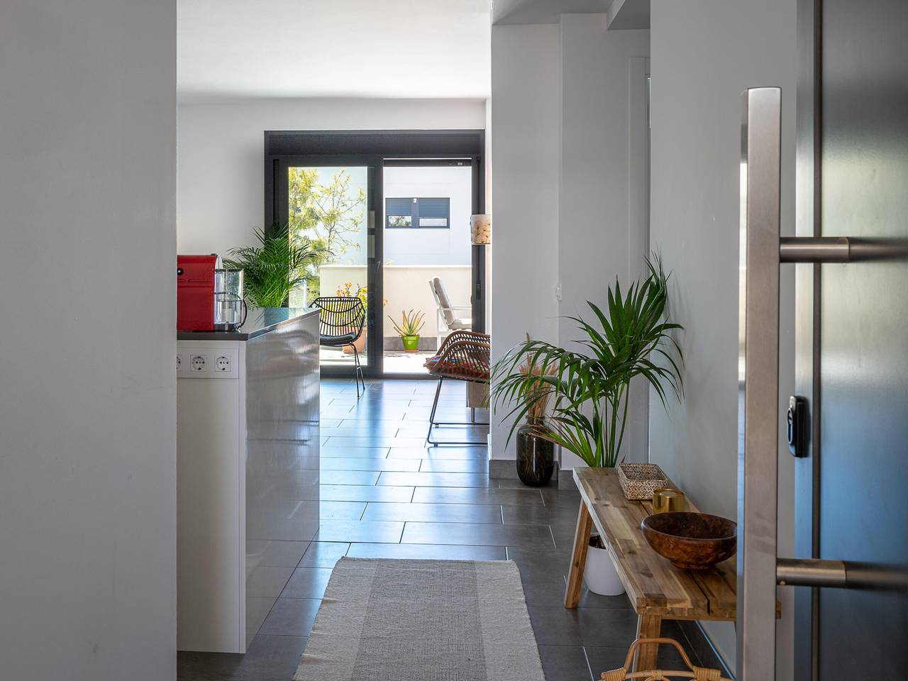 Apartamento entero, Apartamento moderno con A/A, piscina y parking a 190m de la playa Cala Canyadell in Altafulla, Costa Dorada