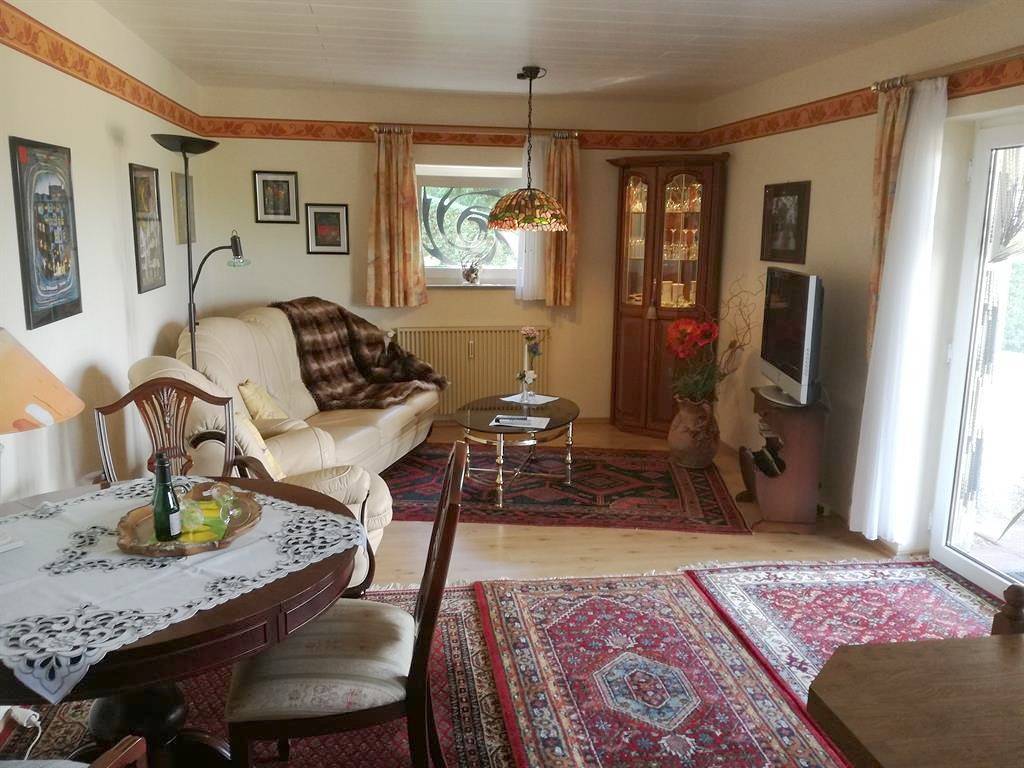 Ganze Ferienwohnung, 2-Bett-Ferienwohnung Helga Hoffmann in Bad Bertrich, Traben-Trarbach und Umbegung